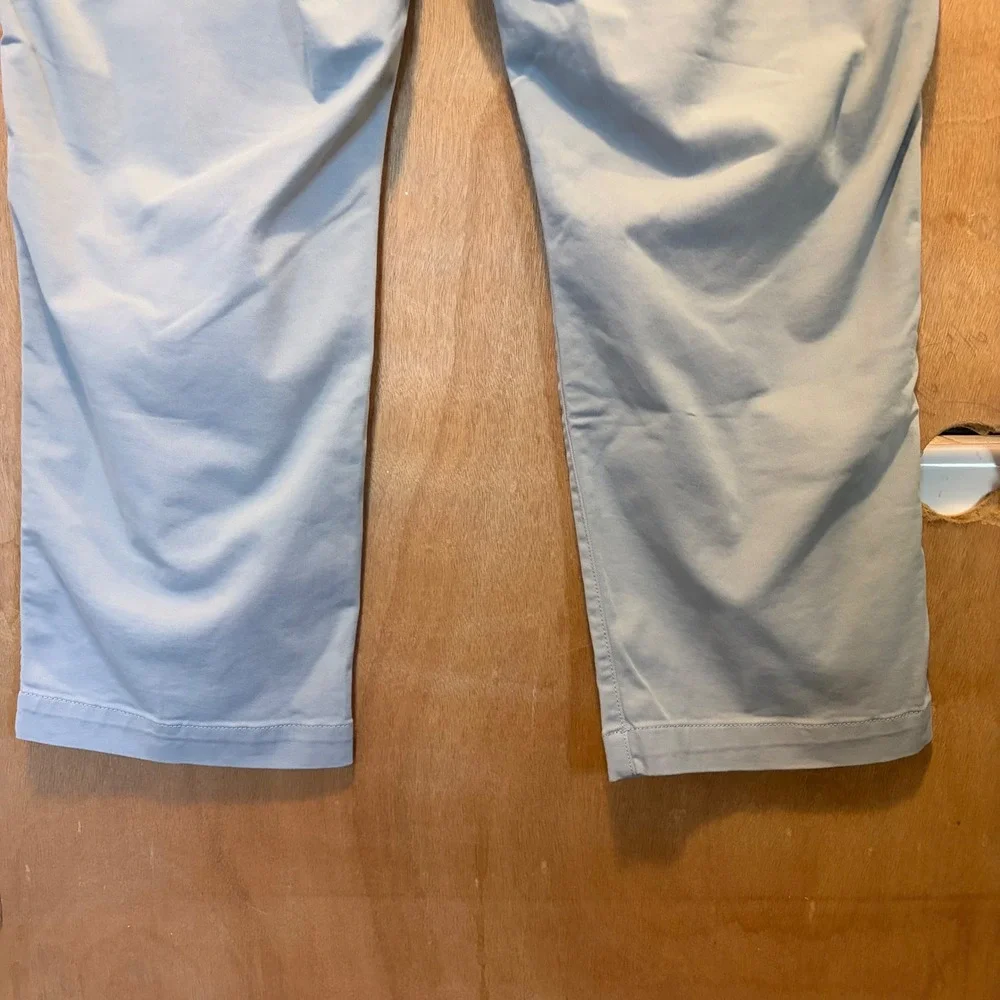 L.L.Bean Chino Classic Fit Pants Mens 42x29 Light Grey Coolmax Preppy Neutral - Picture 10 of 15
